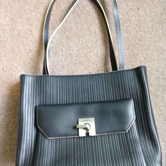 tumi small purse